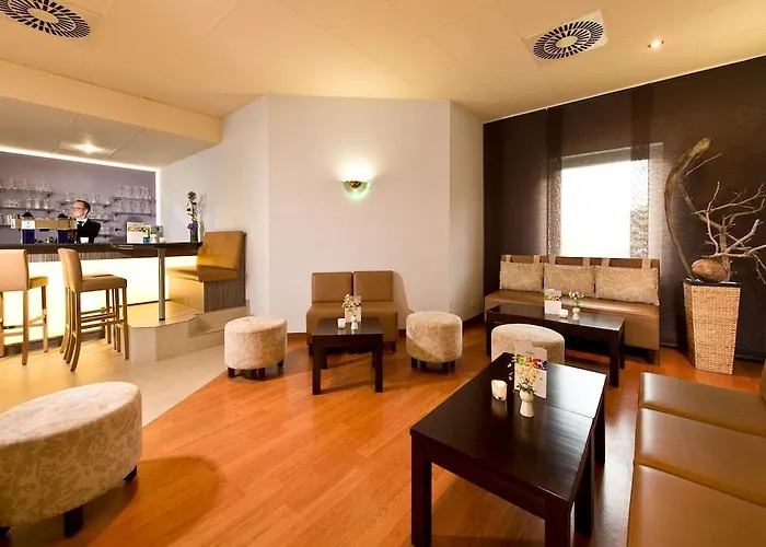 Achat Altstadt Отель